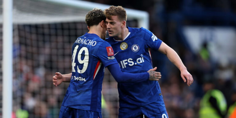 Alejandro Garnacho, Liam Delap. (Izzy Poles - AMA/Getty Images)