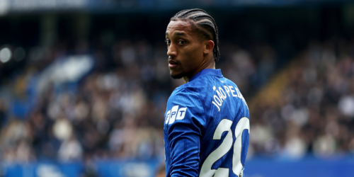 Chelsea’s “world-class” ace offers himself to European giants