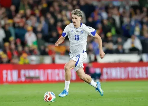 Chelsea ‘favourites’ to sign “wonderful” former Bayer Leverkusen winger who has history under Alonso