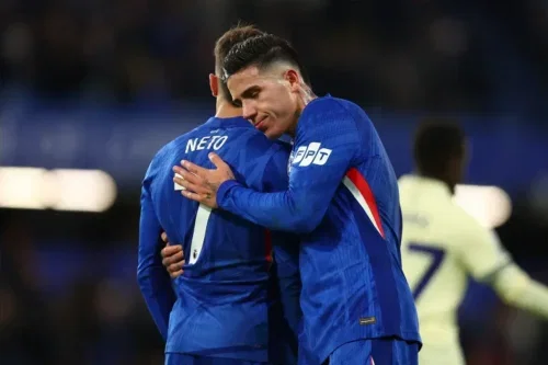 Chelsea place £100 million price tag on “important” 26-year-old star amid interest from Manchester City