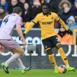Manchester United make ‘direct contact’ with representatives of “very bright” 18-year-old talent